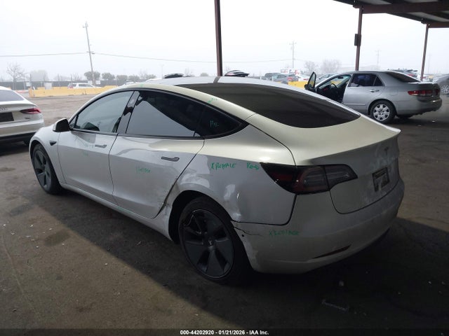 44202920 :رقم المزاد ، 5YJ3E1EA9MF071792 vin ، 2021 Tesla Model 3 Standard Range Plus Rear-wheel Drive مزاد بيع