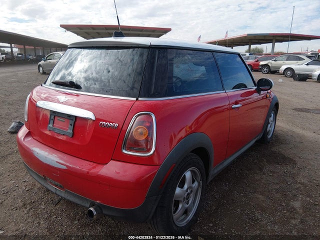 2010 MINI COOPER WMWMF3C52ATU79415 Photo 3