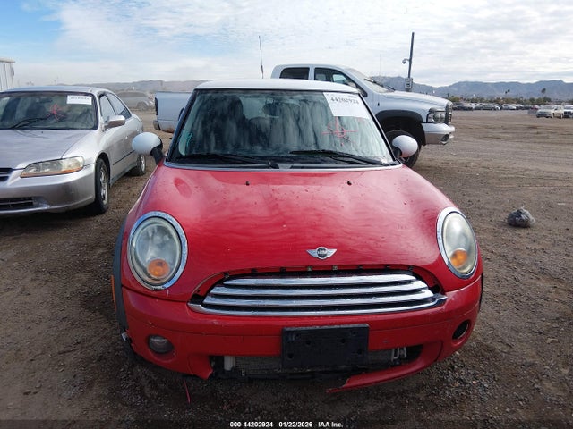 2010 MINI COOPER WMWMF3C52ATU79415 Photo 5
