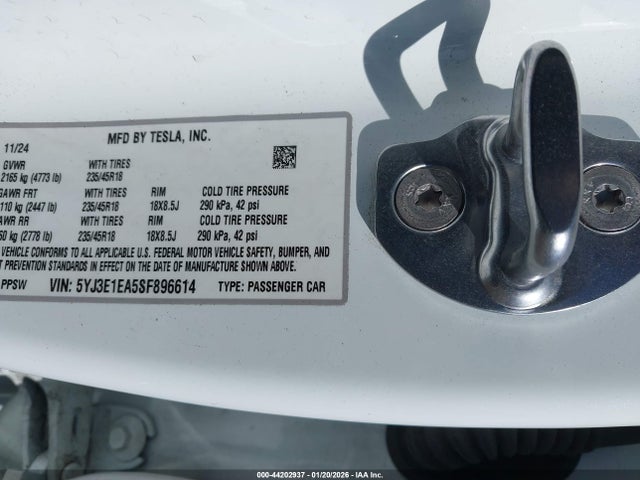 Продажа на аукционе авто 2025 Tesla Model 3, vin: 5YJ3E1EA5SF896614, номер лота: 44202937