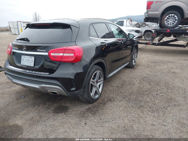 WDCTG4GB9FJ055003 Mercedes-Benz Gla 250 4matic