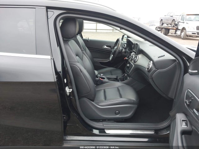 WDCTG4GB9FJ055003 Mercedes-Benz Gla 250 4matic