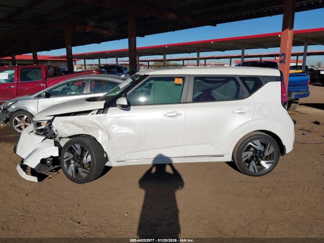 KNDJ53AU3S7946127 KIA Soul Gt-line