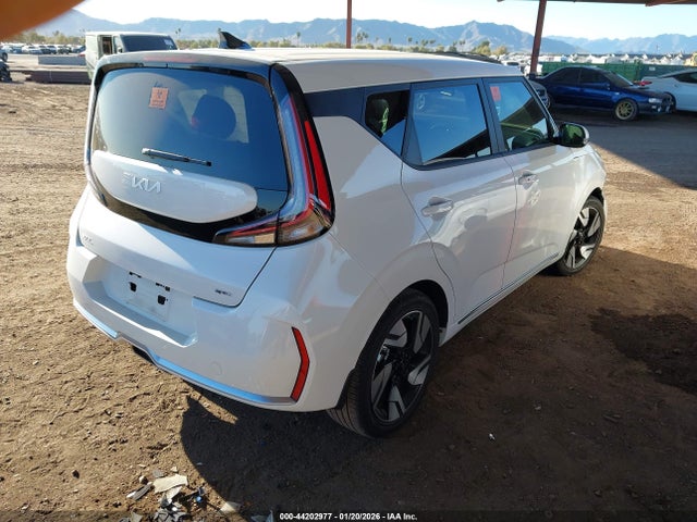 KNDJ53AU3S7946127 KIA Soul Gt-line