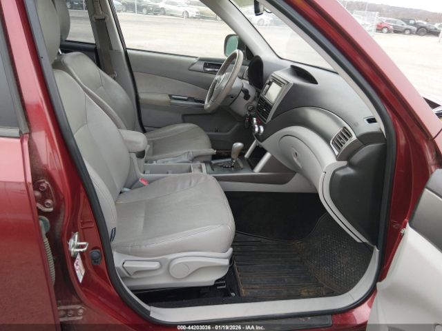 2013 SUBARU FORESTER JF2SHAFCXDH440616 Photo 4