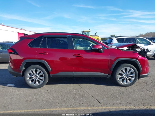 Toyota Rav4 Xle Premium 2019 JTMA1RFV3KD034597 Image 13