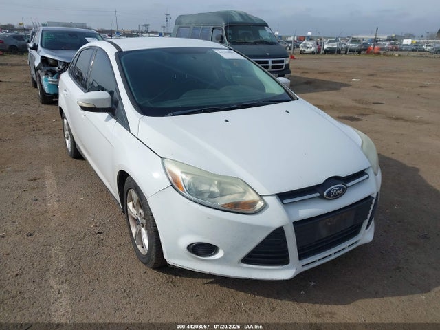 Ford FOCUS SE 2014 1FADP3F23EL238010 main image