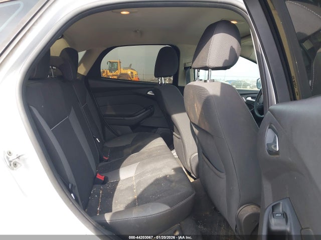 Ford FOCUS SE 2014 1FADP3F23EL238010 Image 8
