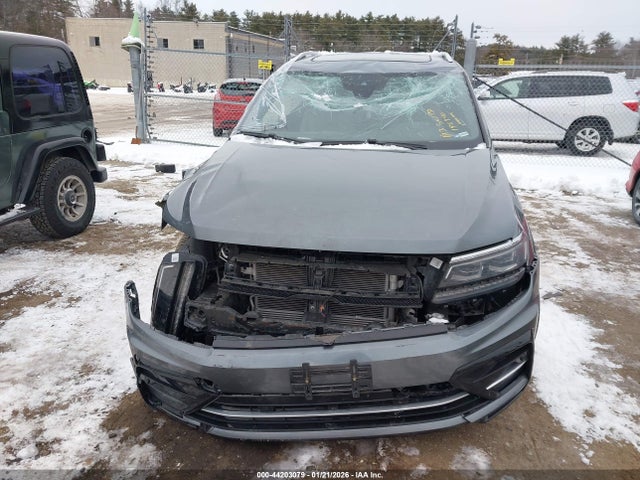 44203079 :رقم المزاد ، 3VV4B7AX3LM112424 vin ، 2020 Volkswagen Tiguan 2.0t Sel Premium R-line مزاد بيع