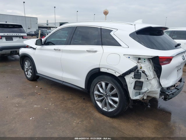2020 INFINITI QX50 3PCAJ5M13LF104750 Photo 2