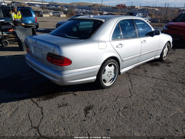 44203129 :رقم المزاد ، WDBJF74J31B309660 vin ، 2001 Mercedes-benz E 55 Amg مزاد بيع