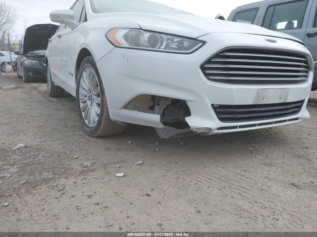 3FA6P0LU0ER379812 Ford Fusion Hybrid Se