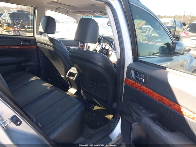 2012 Subaru Outback 2.5i Limited მანქანა იყიდება აუქციონზე, vin: 4S4BRBLC8C3273220, აუქციონის ნომერი: 44203227