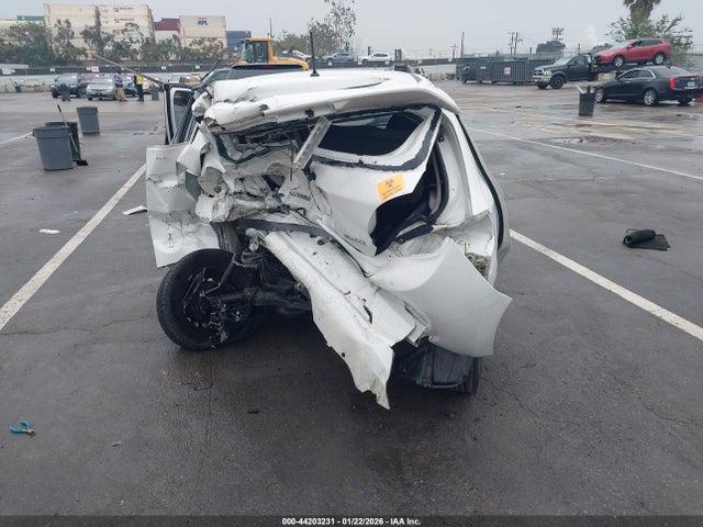 Mitsubishi MIRAGE ES 2017 ML32A3HJ6HH018555 Image 16