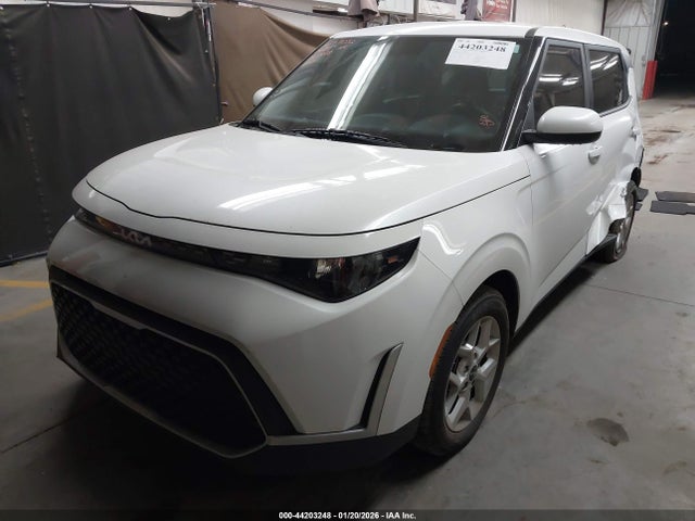 KNDJ23AU8P7873904 KIA SOUL LX