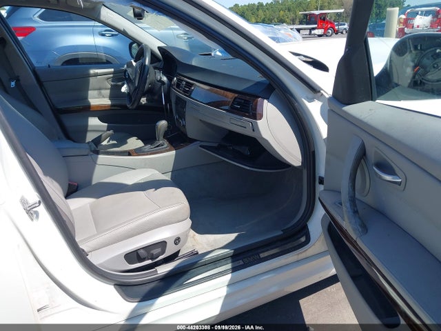Aukcja sprzedaży 2011 Bmw 328i, vin: WBAPH5G58BNM72889, numer aukcji: 44203308