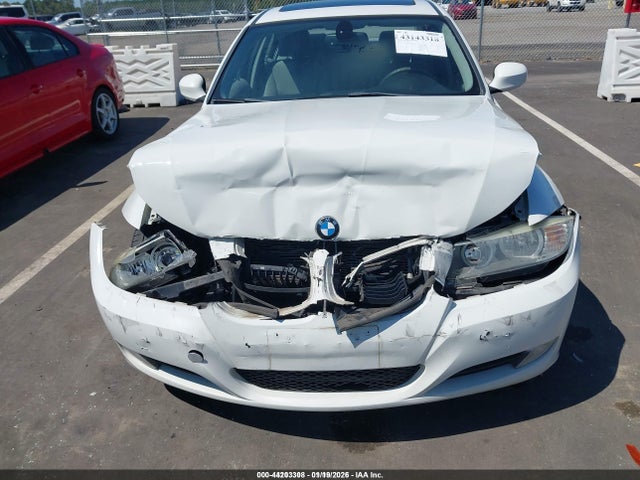 Aukcja sprzedaży 2011 Bmw 328i, vin: WBAPH5G58BNM72889, numer aukcji: 44203308