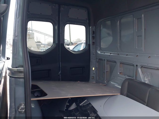 W1W4NBHY2RP667170 Mercedes-Benz Sprinter 2500 Standard Roof 4-cyl Diesel Ho