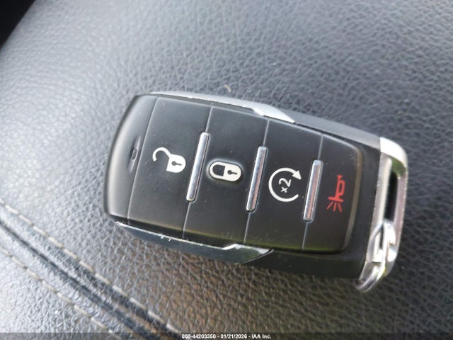 2023 RAM 1500 1C6RREBT7PN553153 Photo 10