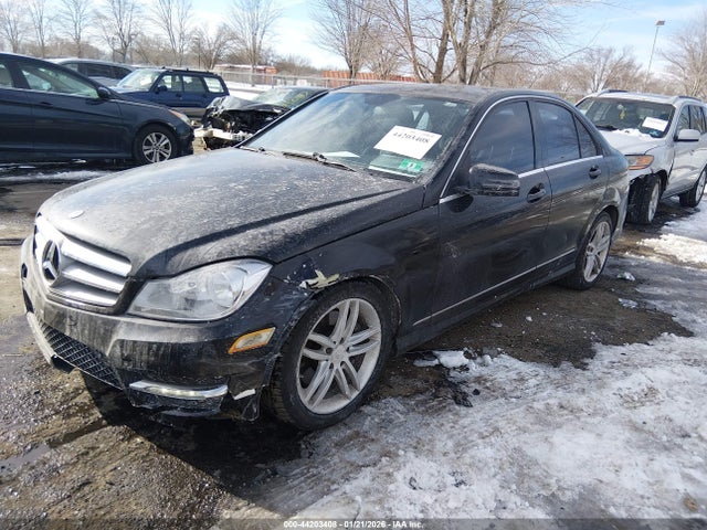 Продажа на аукционе авто 2013 Mercedes-benz C 300 Sport 4matic, vin: WDDGF8AB2DR243411, номер лота: 44203408