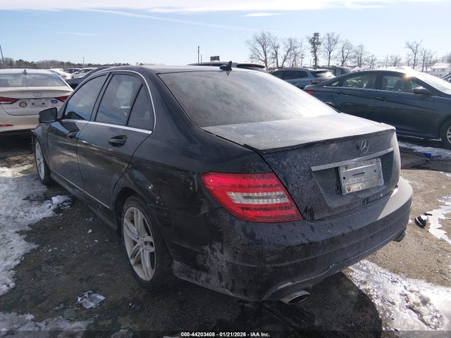 Продажа на аукционе авто 2013 Mercedes-benz C 300 Sport 4matic, vin: WDDGF8AB2DR243411, номер лота: 44203408