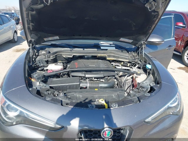 ZASFAKBN0J7B85842 Alfa Romeo Stelvio Ti Awd