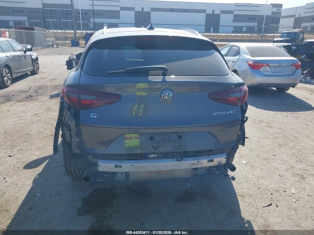 ZASFAKBN0J7B85842 Alfa Romeo Stelvio Ti Awd