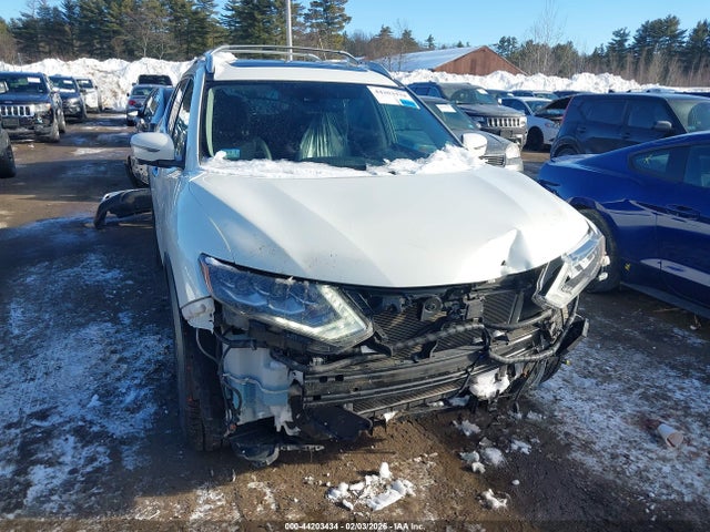 5N1AT2MV5HC761996 Nissan Rogue Sl