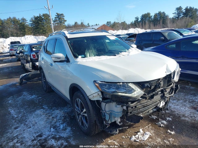5N1AT2MV5HC761996 Nissan Rogue Sl