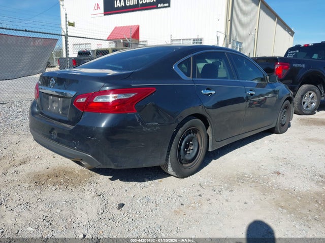 1N4AL3AP0JC119827 Nissan Altima 2.5 S