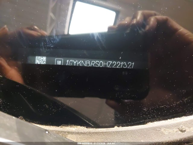 2017 CADILLAC XT5 1GYKNBRS0HZ221321 Photo 8