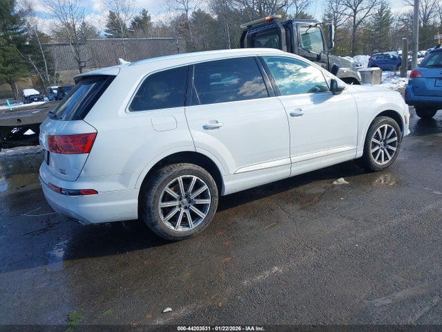 2018 AUDI Q7 WA1LAAF72JD039679 Photo 3