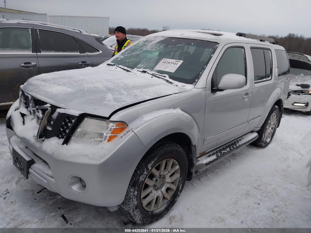 2010 NISSAN PATHFINDER 5N1AR1NB8AC600674 Photo 1