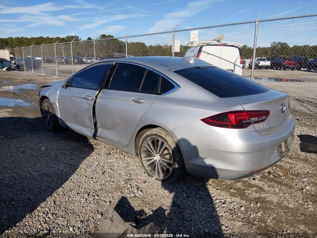 W04GP6SX4J1120056 Buick Regal Sportback Essence