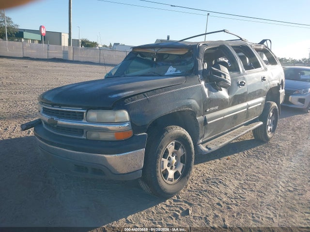 2001 CHEVROLET TAHOE 1GNEC13T01R100340 Photo 1