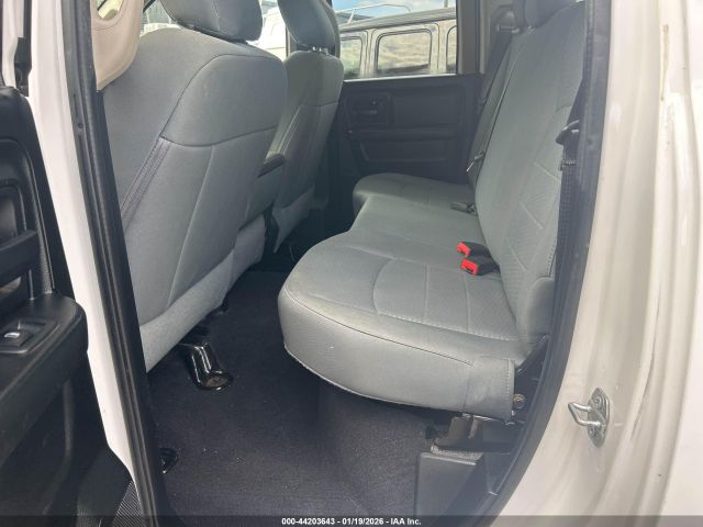 2019 RAM 1500 CLASSIC 1C6RR6FG3KS733159 Photo 7