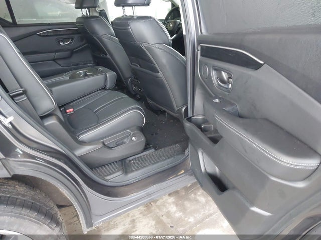 5FNYG1H8XSB064047 Honda Pilot Elite