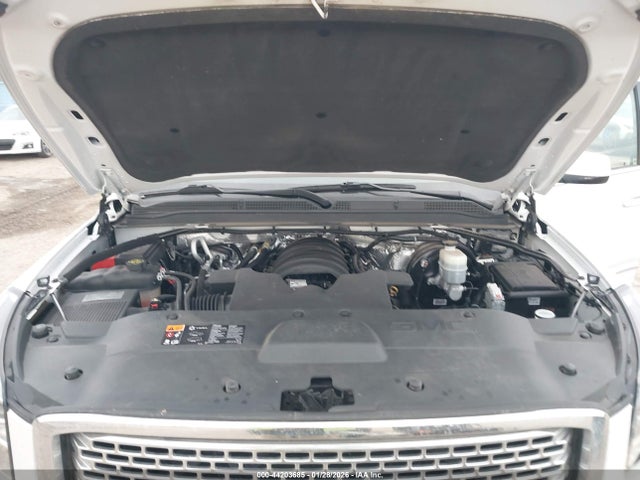 2016 GMC YUKON XL 1GKS2HKJ1GR250333 Photo 9