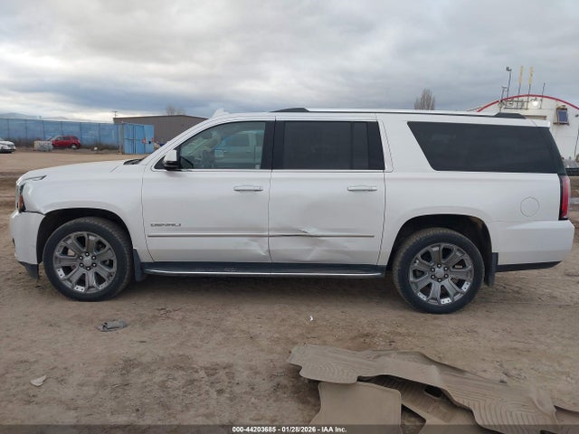 Продажа на аукционе авто 2016 Gmc Yukon Xl Denali, vin: 1GKS2HKJ1GR250333, номер лота: 44203685