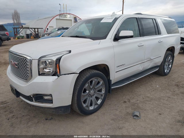 2016 GMC YUKON XL 1GKS2HKJ1GR250333 Photo 1