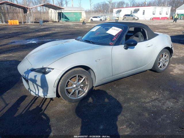 2016 Mazda Mx-5 Miata Sport მანქანა იყიდება აუქციონზე, vin: JM1NDAB73G0105586, აუქციონის ნომერი: 44203707