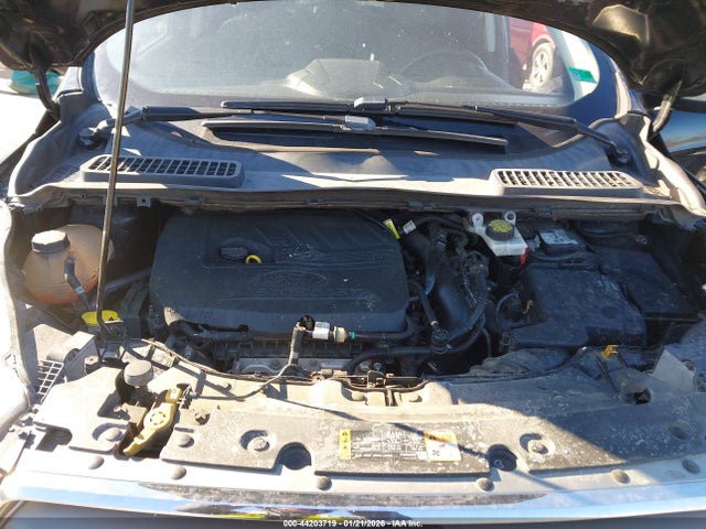 1FMCU0JD0HUD09812 Ford Escape Titanium