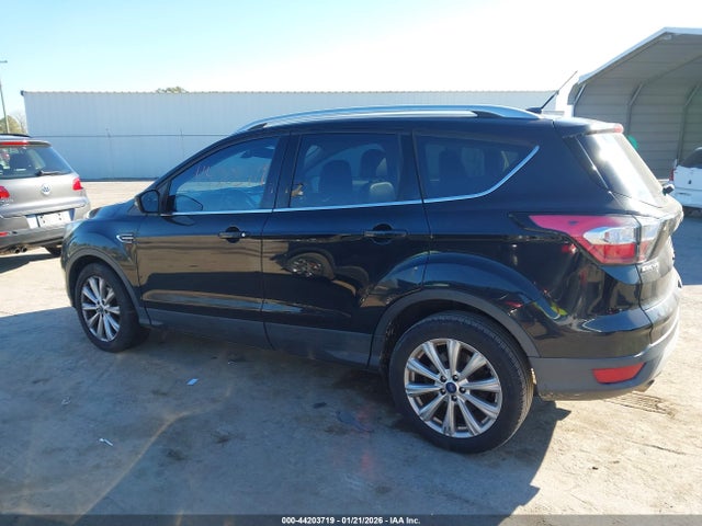 1FMCU0JD0HUD09812 Ford Escape Titanium