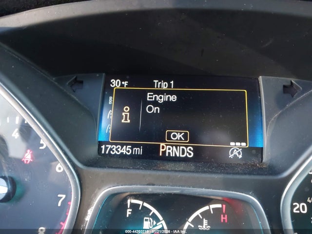1FMCU0JD0HUD09812 Ford Escape Titanium