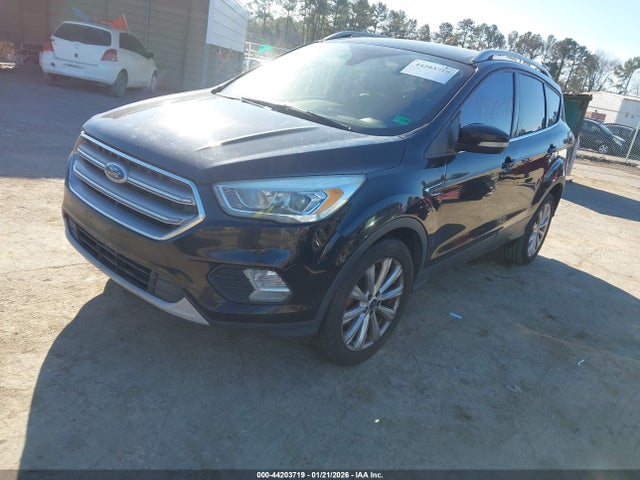 1FMCU0JD0HUD09812 Ford Escape Titanium