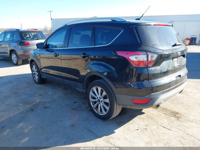 1FMCU0JD0HUD09812 Ford Escape Titanium