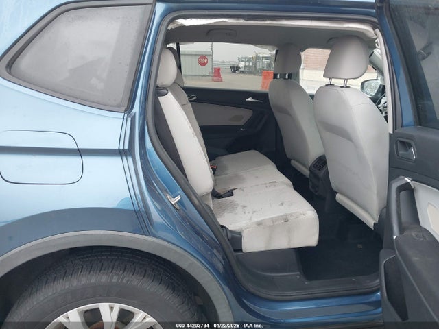 44203734 :رقم المزاد ، 3VV1B7AX7LM126085 vin ، 2020 Volkswagen Tiguan 2.0t S مزاد بيع
