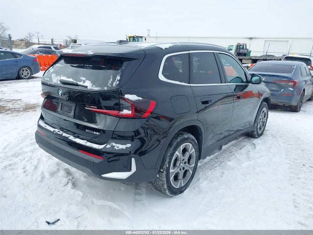 2023 BMW X1 WBX73EF05P5X43358 Photo 3