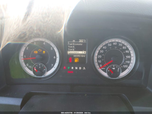 2019 Ram 1500 Classic Express  4x4 6'4 Box მანქანა იყიდება აუქციონზე, vin: 1C6RR7FGXKS547978, აუქციონის ნომერი: 44203786