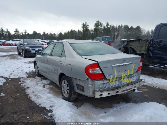 2004 TOYOTA CAMRY 4T1BF32K44U588468 Photo 2